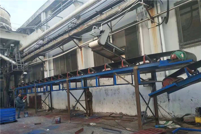 1557732098725967.jpg 齒輪減速電機(jī)一體機(jī)